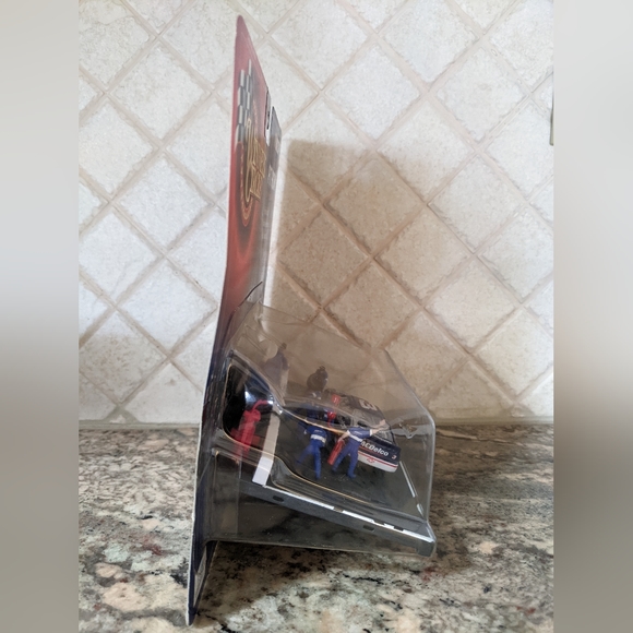 NIB 1999 NASCAR Winners Circle Pit Row Dale Earnhardt Jr. Two Tire Stop - Picture 4 of 7